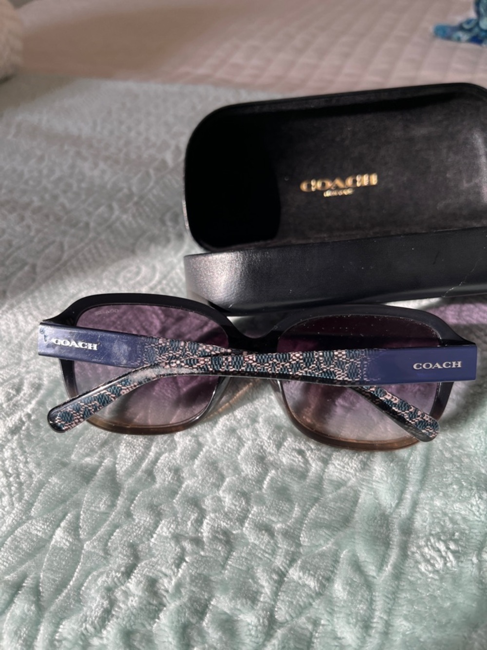 Coach Women's Navy Frame Sunglasses with Black Case - Picture 9 of 14